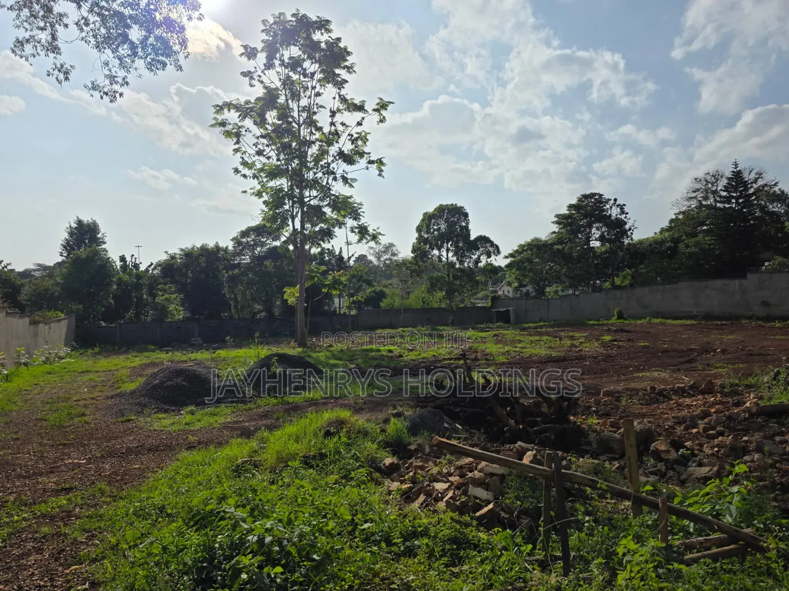 1 Acre Plot of Land for Sale in Runda Estate at KSHS 130,000,000 in Runda