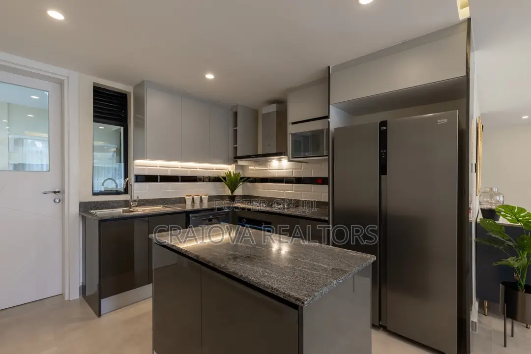 4bdrm Duplex in Spring Valley for sale in Spring Valley