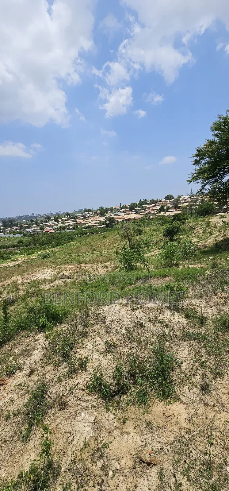 5.5 Acres With Perimeter Wall Fence on Sale Changamwe in Kipevu