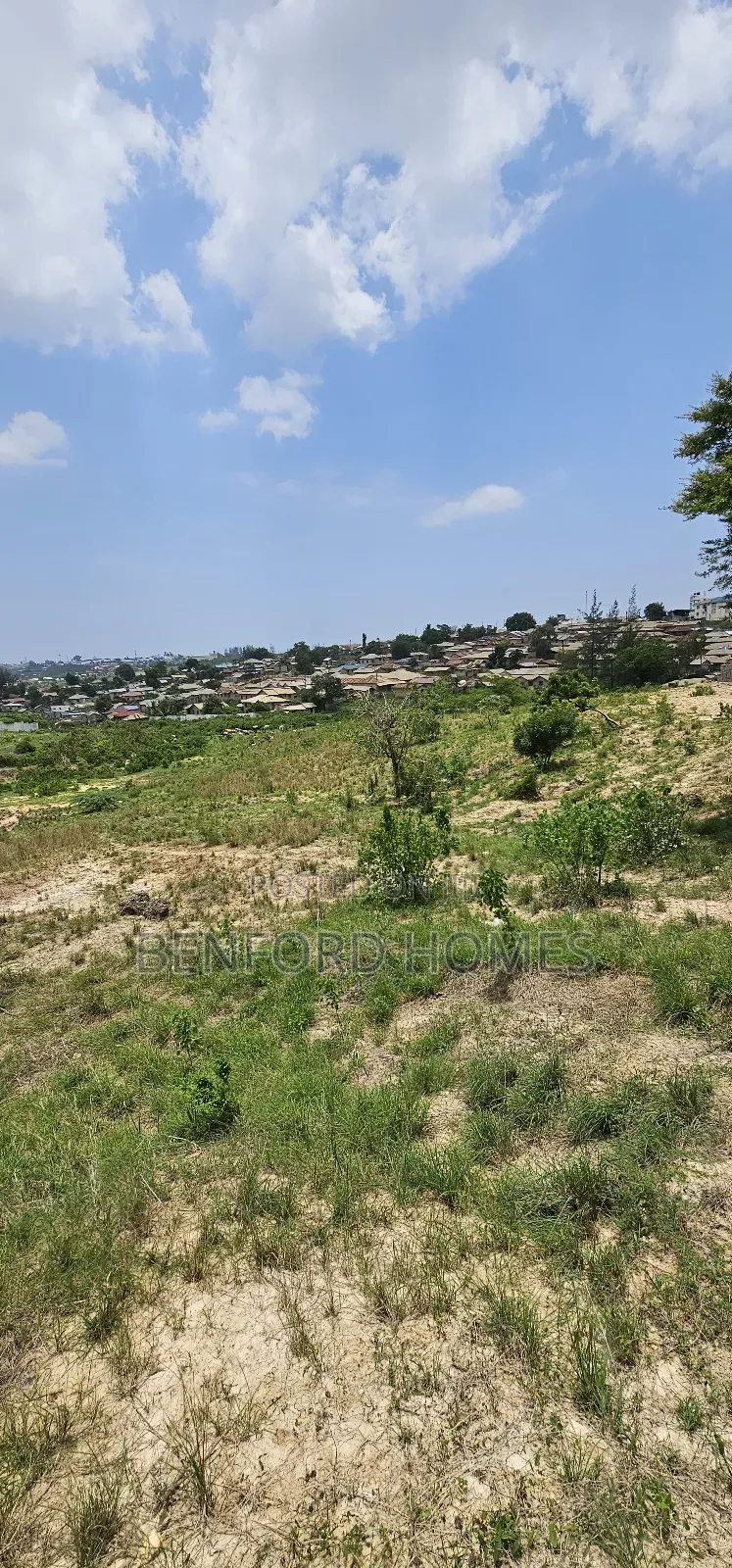 5.5 Acres With Perimeter Wall Fence on Sale Changamwe in Kipevu