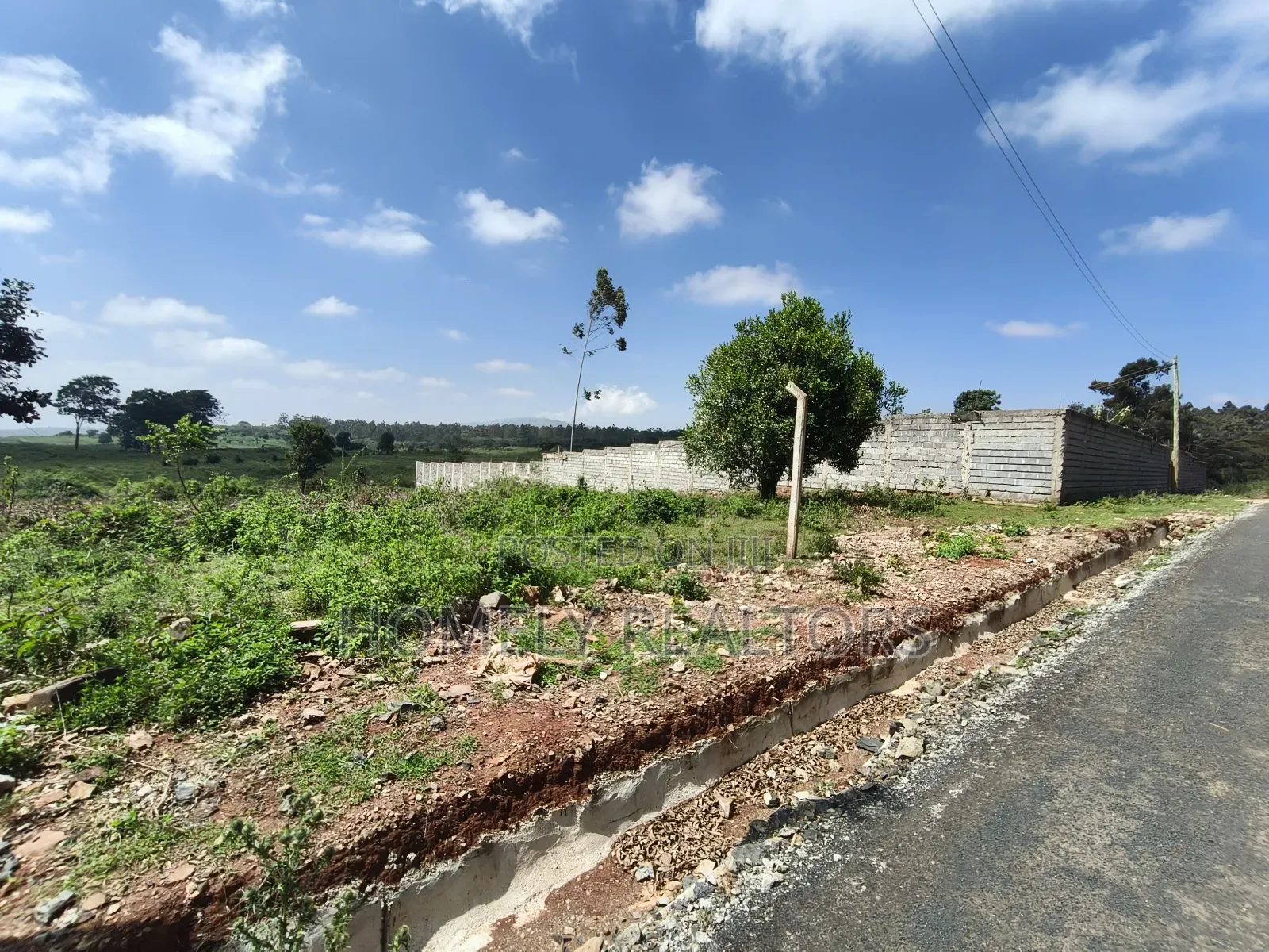 Residential Quarter Acre Red Soil Plot for Sale in Kerarapon Drive in Kerarapon