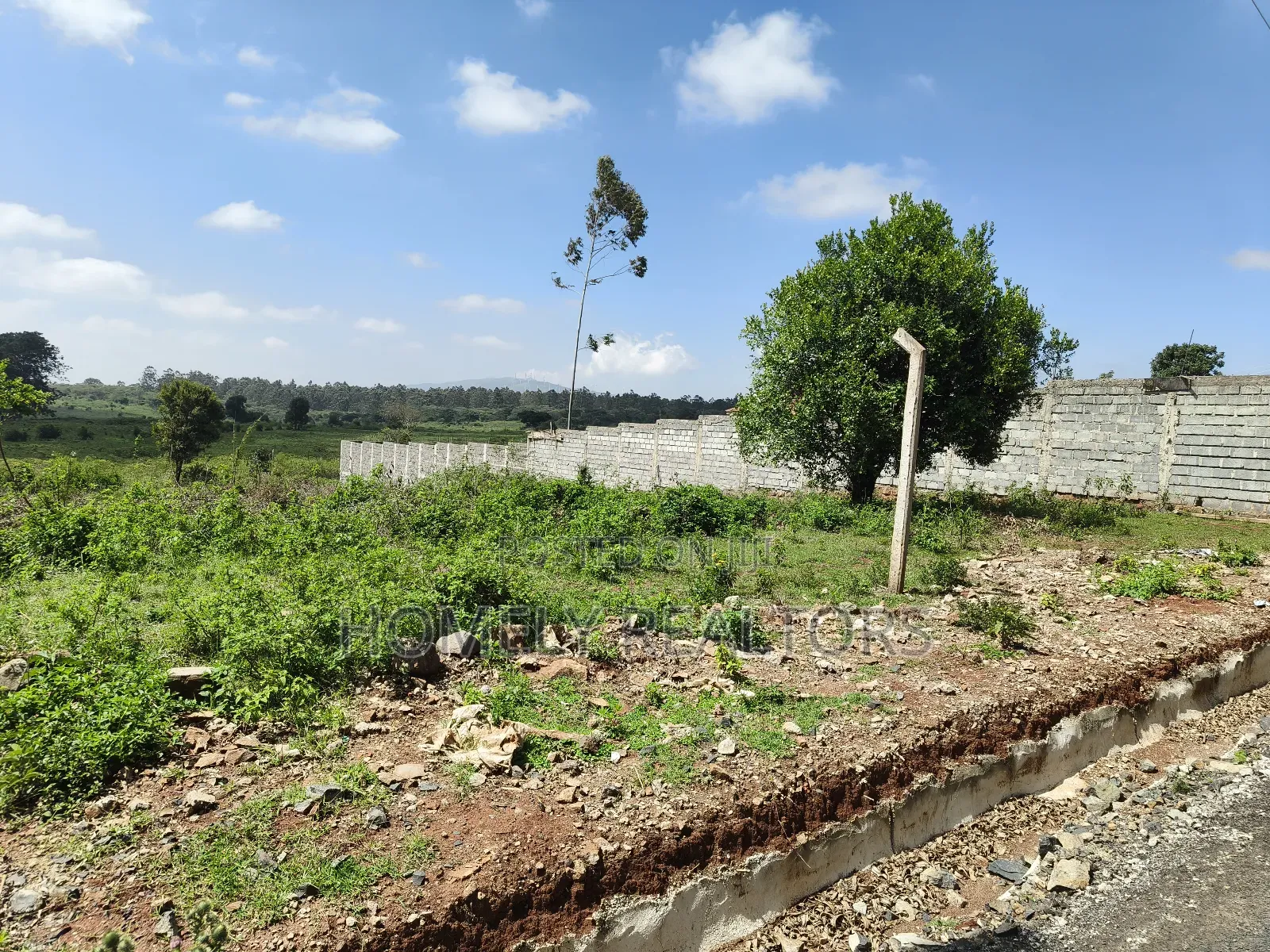 Residential Quarter Acre Red Soil Plot for Sale in Kerarapon Drive in Kerarapon