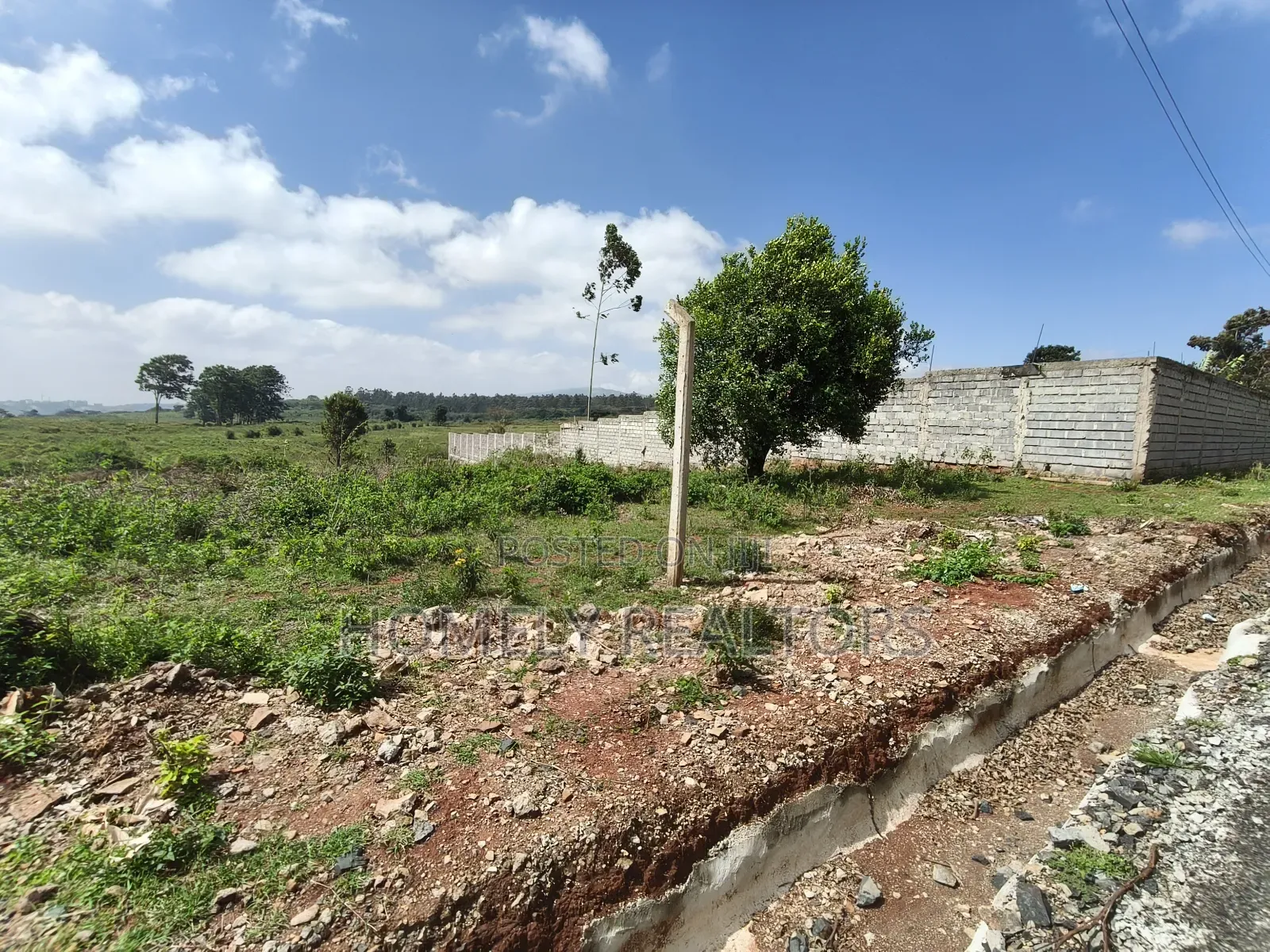 Residential Quarter Acre Red Soil Plot for Sale in Kerarapon Drive in Kerarapon
