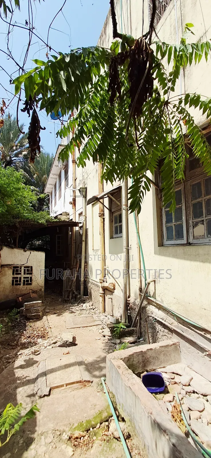 4bdrm Block of Flats in Mombasa Cbd, Moi Avenue (Msa) for sale in Moi Avenue (Msa)