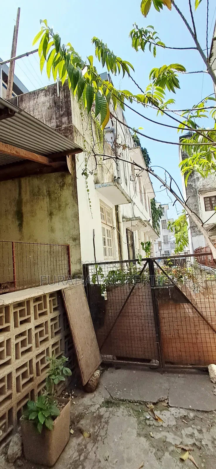 4bdrm Block of Flats in Mombasa Cbd, Moi Avenue (Msa) for sale in Moi Avenue (Msa)