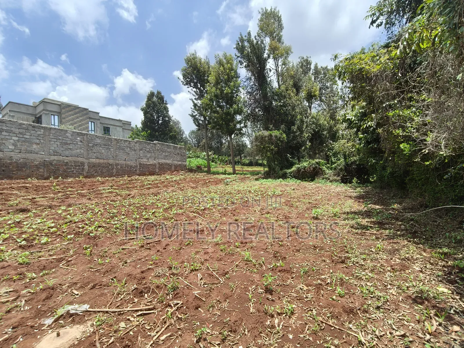 Large Eighth Acre Plot for Sale in Kerarapon Drive in a Gated Estate in Kerarapon