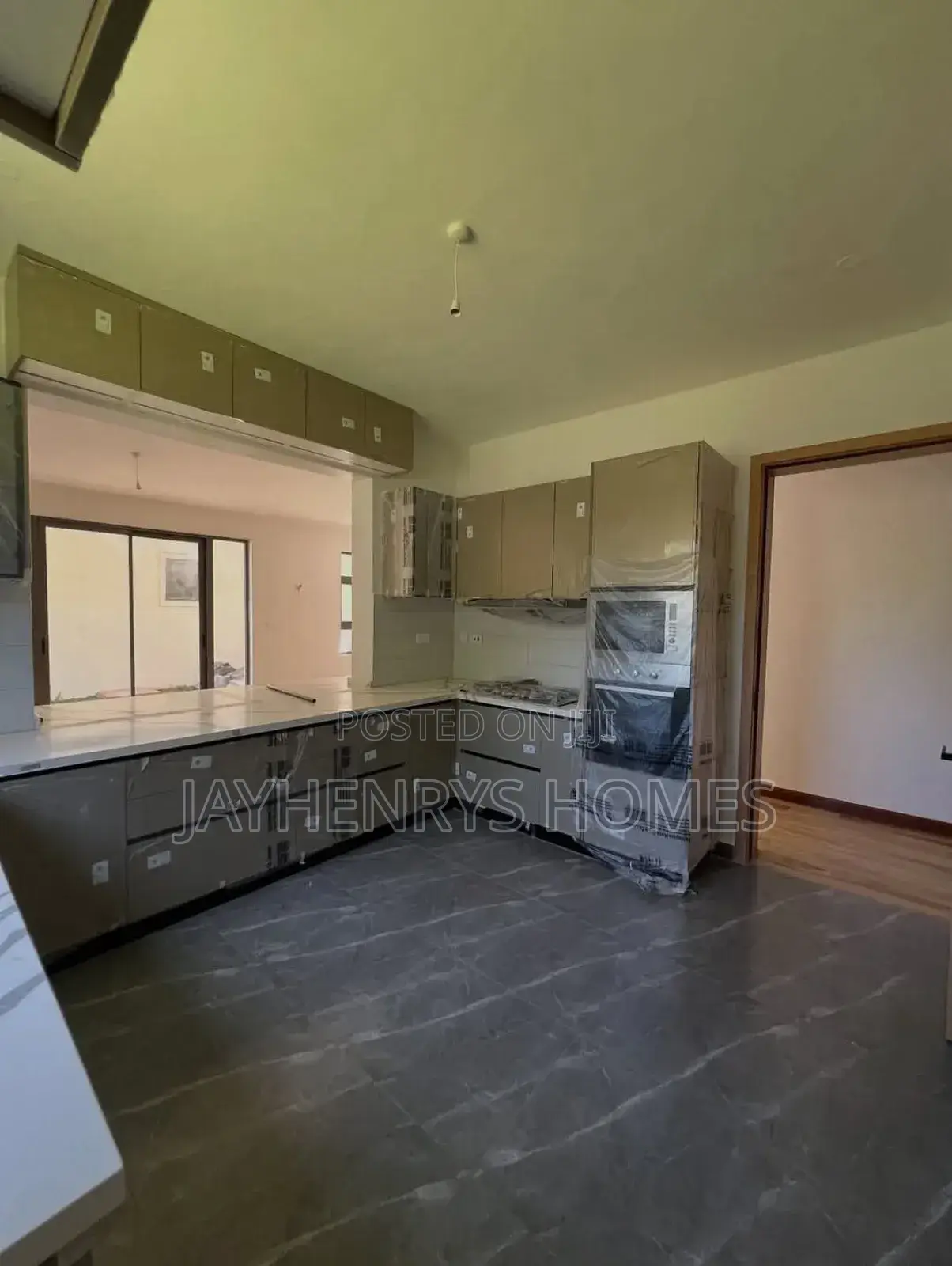6bdrm House in Muthangari for sale in Muthangari