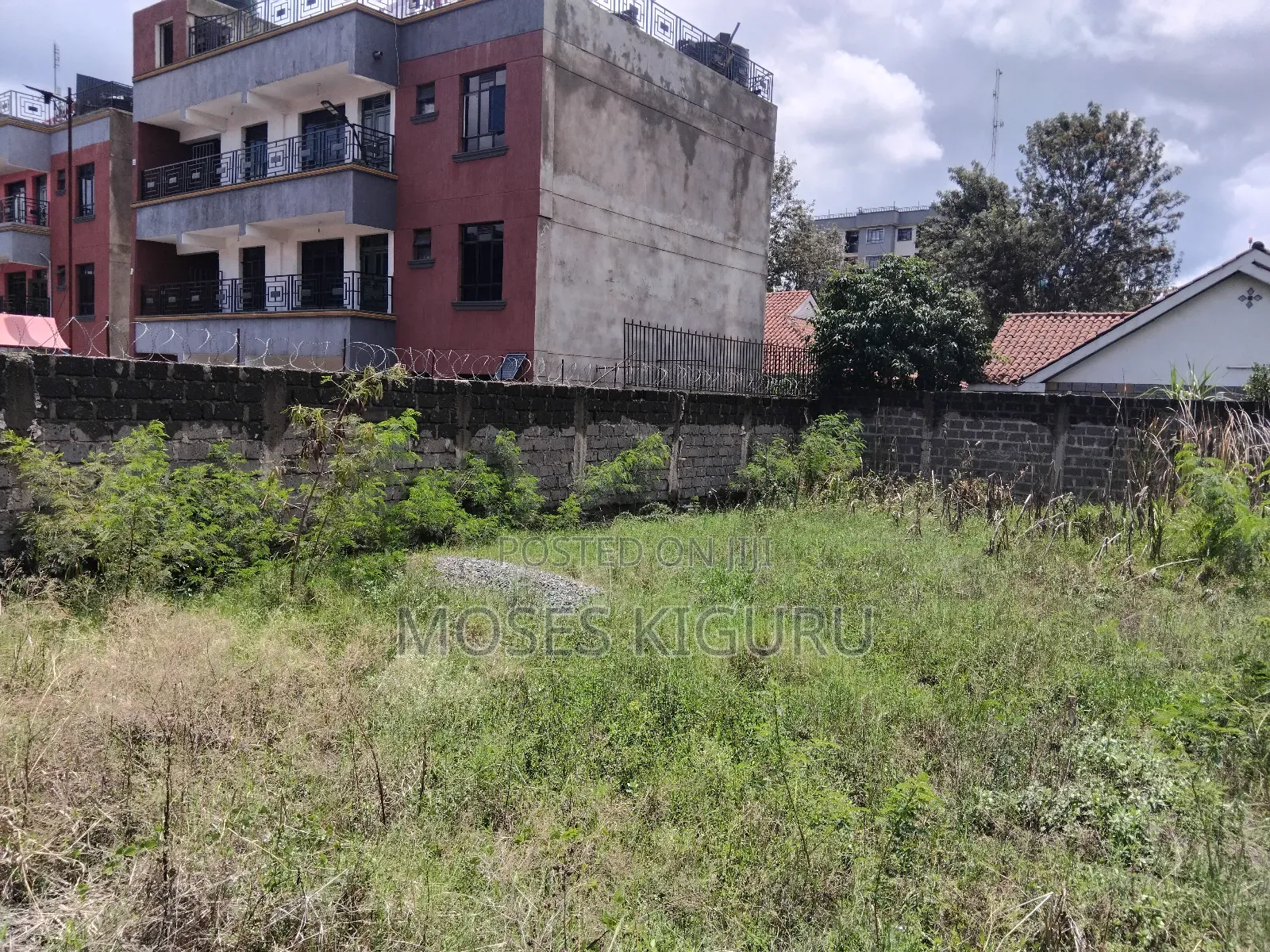 Kamakis 50x100 Plot Plus Perimeter Wall. in Kamakis