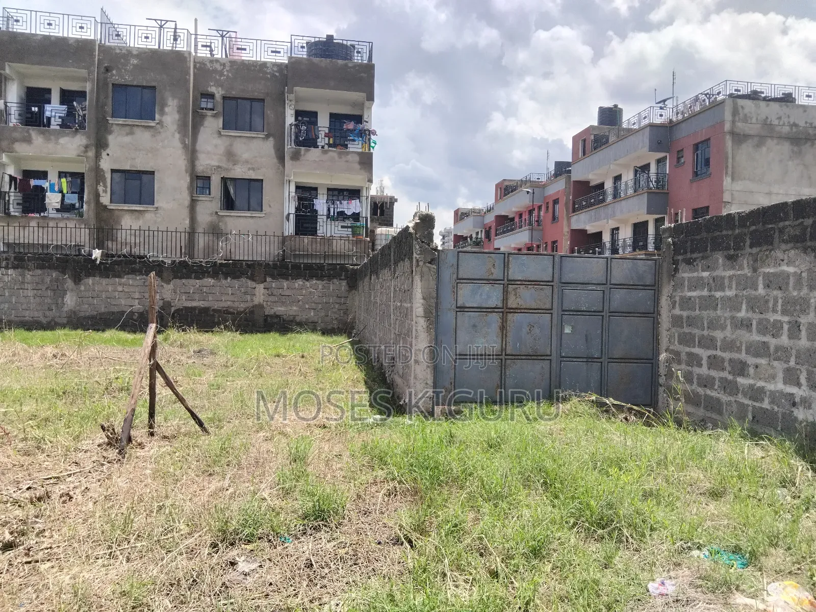 Kamakis 50x100 Plot Plus Perimeter Wall. in Kamakis