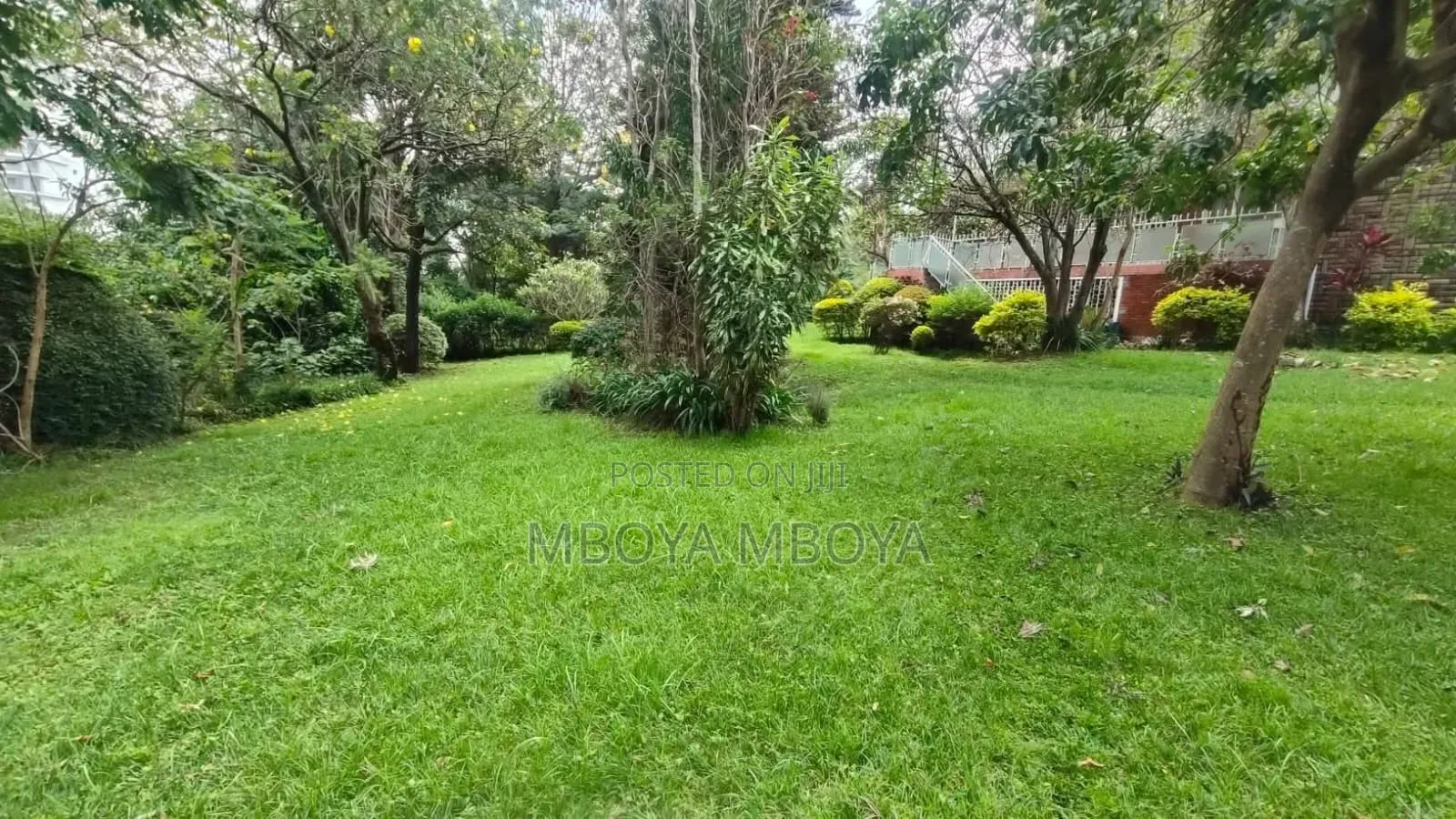 0.8 Commercial Land for Sale in Riverside in Riverside Drive