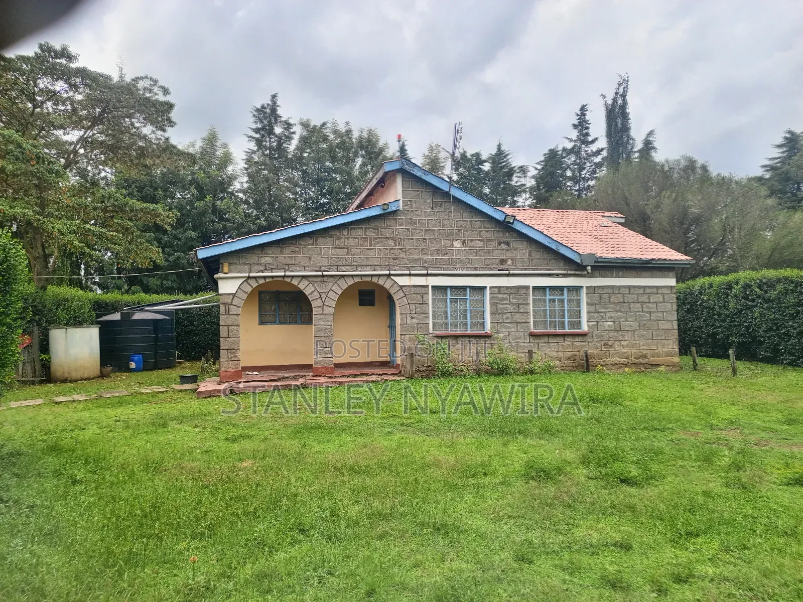 3.5 Acress With Three Bedrooms Permanent House Nanyuki in Nanyuki