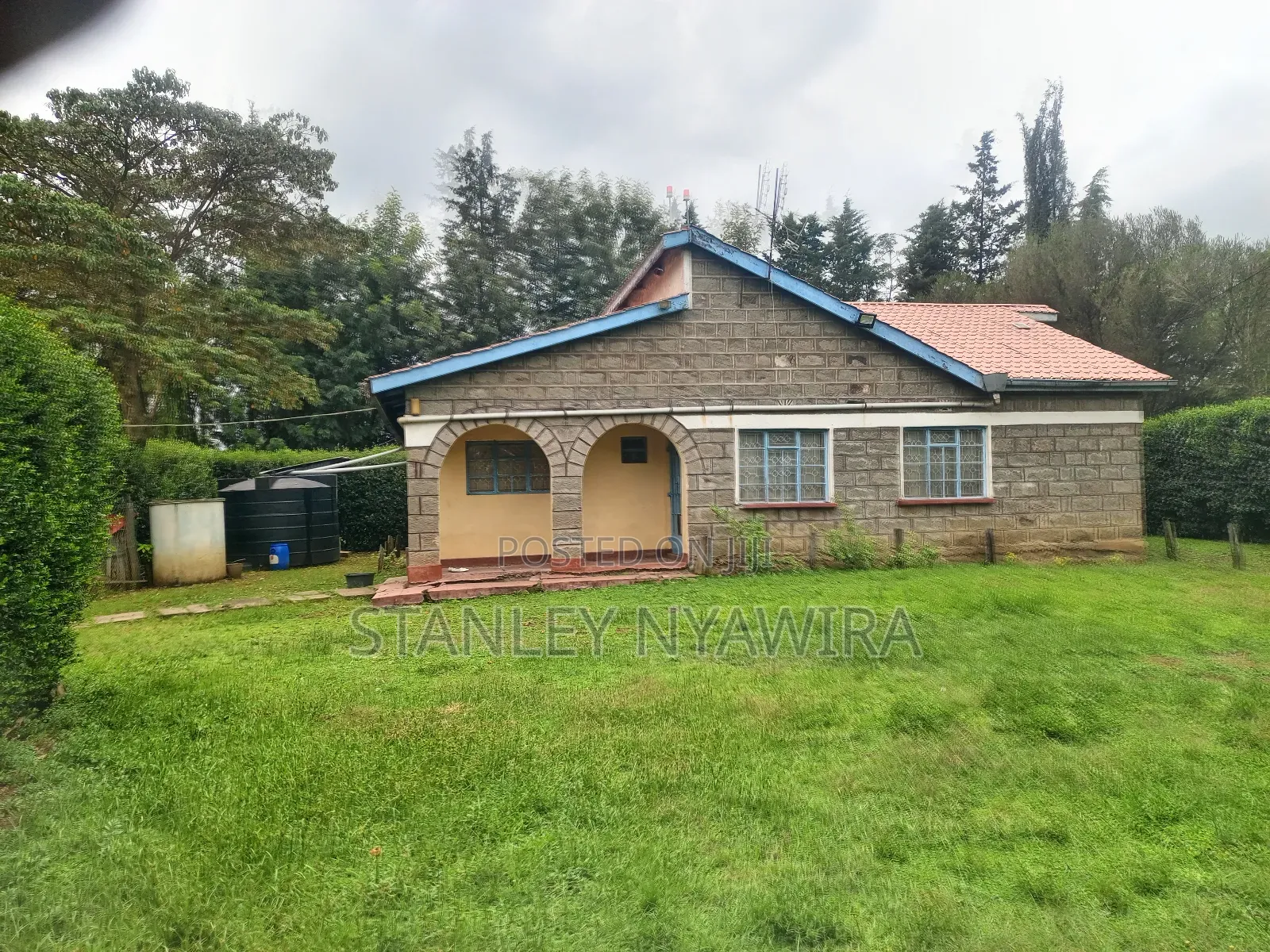 3.5 Acress With Three Bedrooms Permanent House Nanyuki in Nanyuki