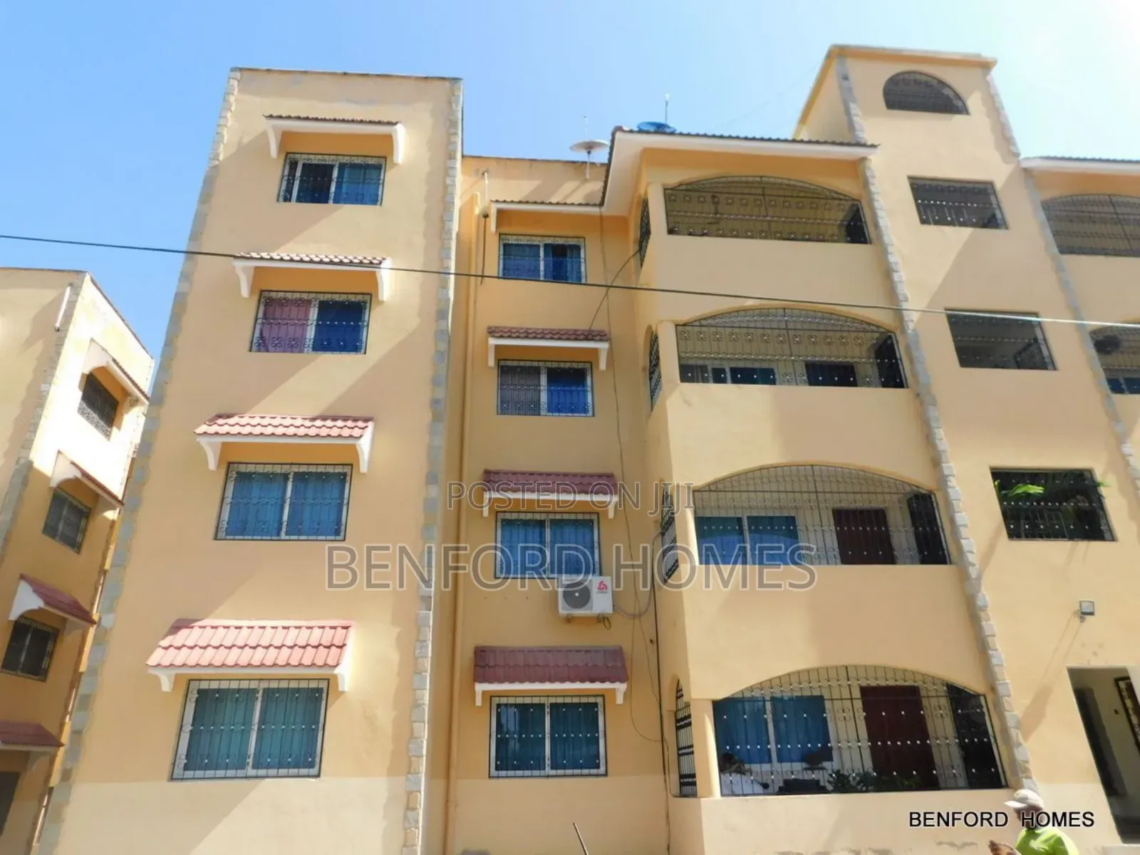 3bdrm Apartment in Beach Road, Nyali Mkomani for sale in Nyali Mkomani