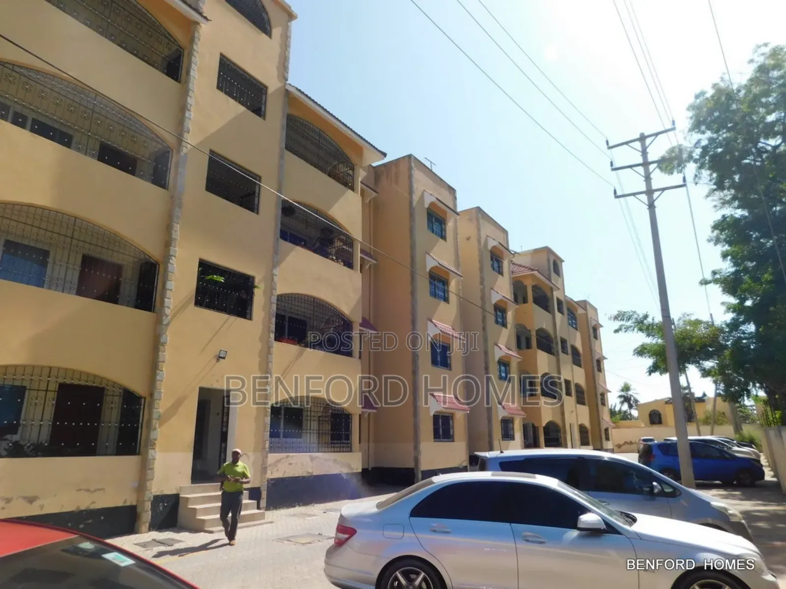 3bdrm Apartment in Beach Road, Nyali Mkomani for sale in Nyali Mkomani
