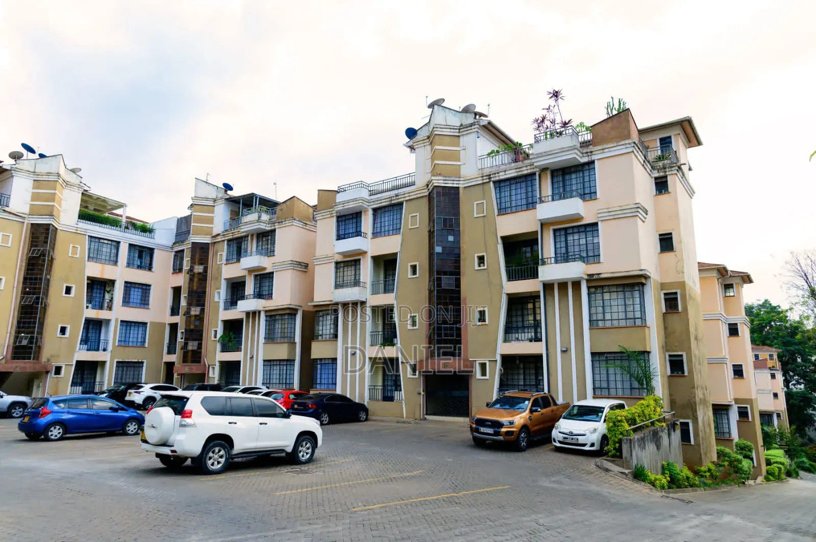 2bdrm Apartment in Riverside Drive for sale in Riverside Drive