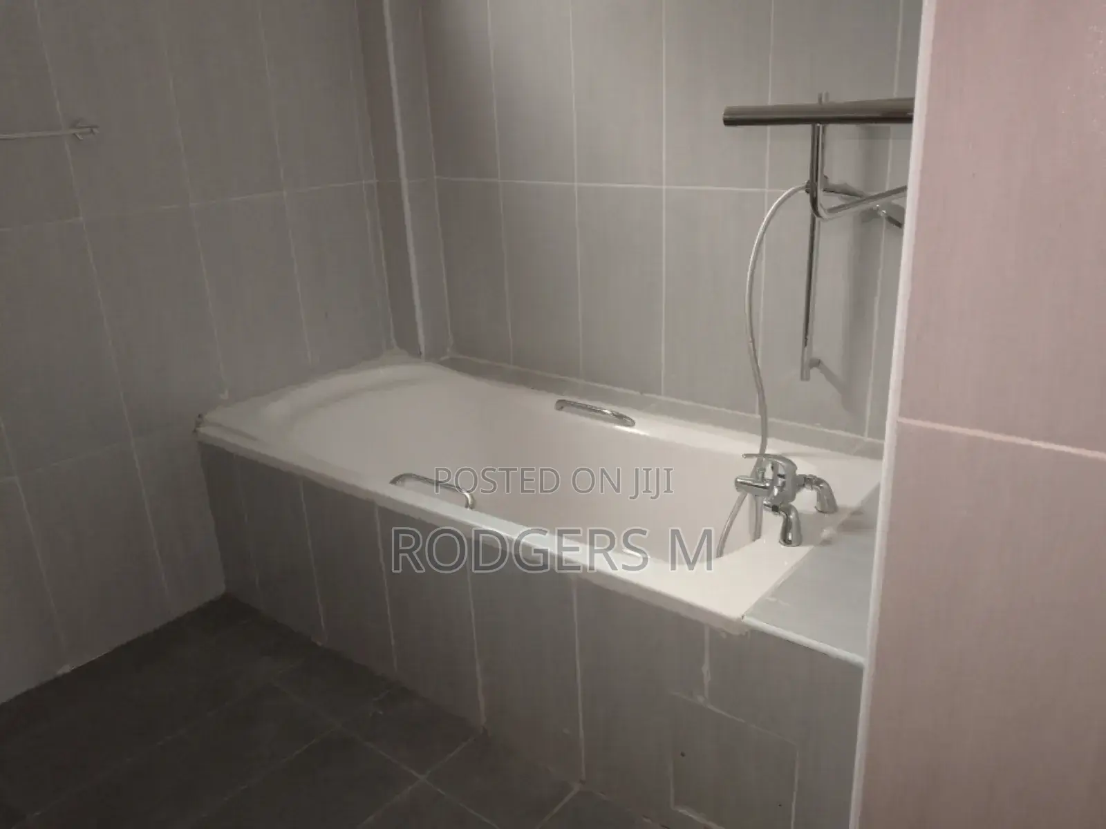 4bdrm Apartment in State House Area for rent in State House Area