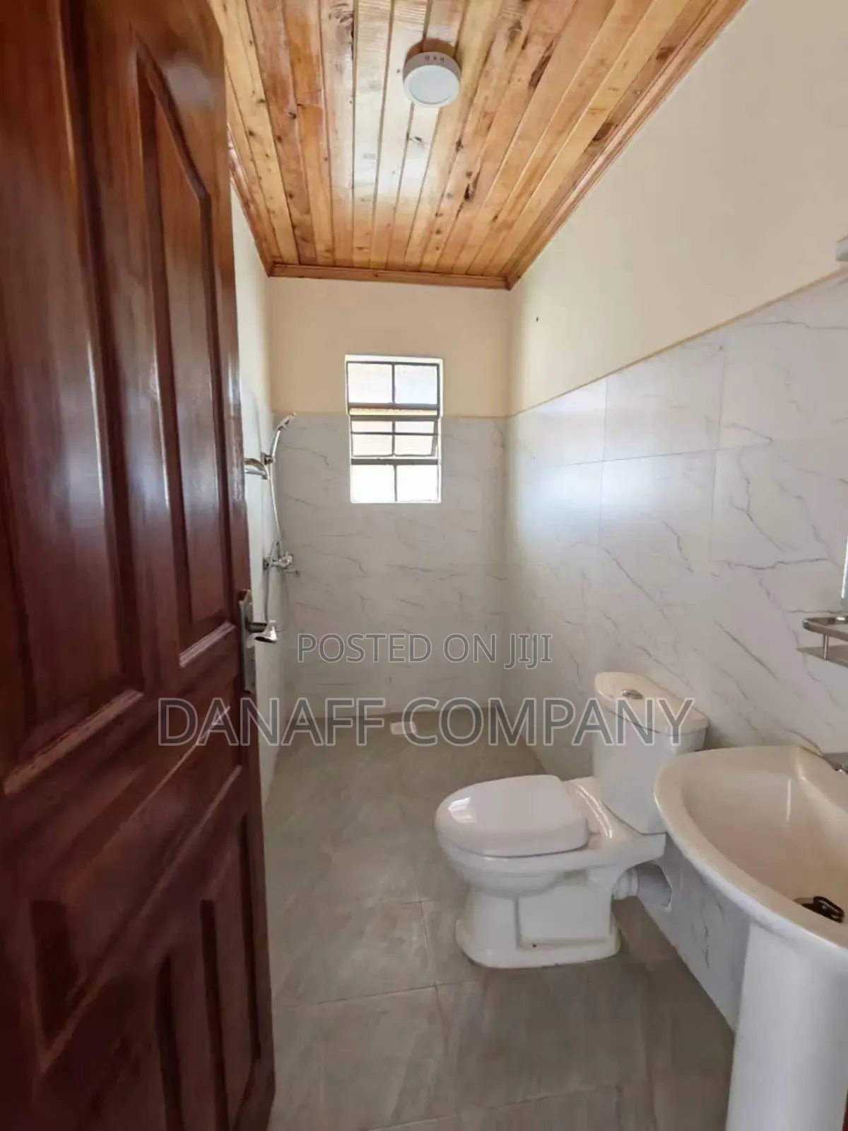 4bdrm Maisonette in Kadeya Villas, Oluulua for sale in Oluulua