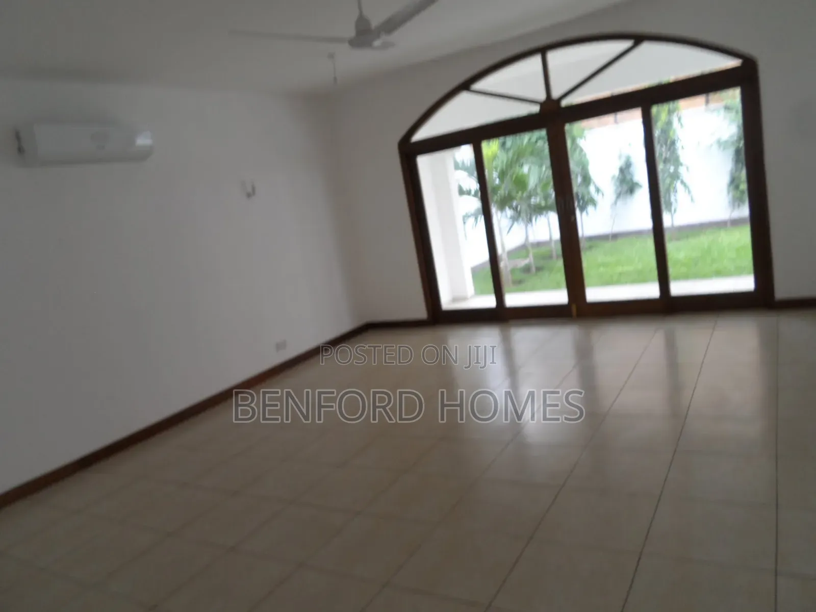 4bdrm Villa in Nyali Mombasa for sale in Nyali Mkomani