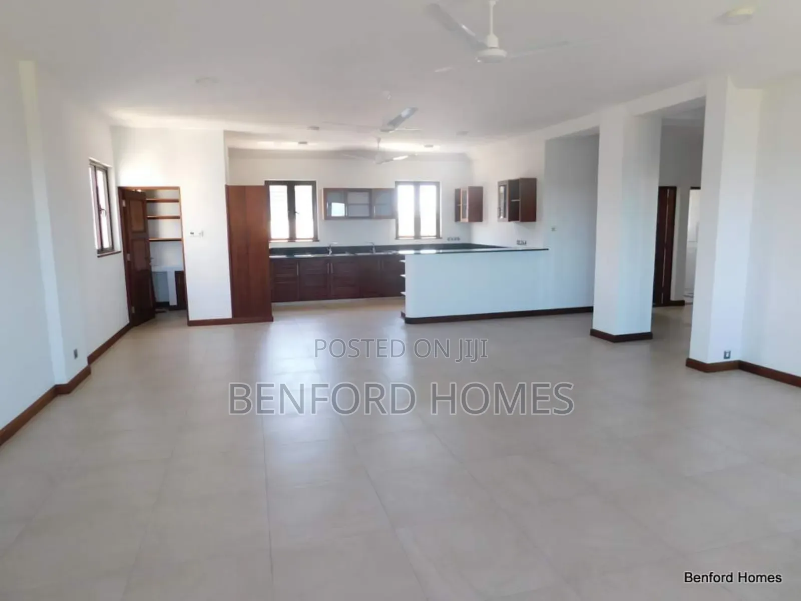 3bdrm Apartment in Nyali for sale in Nyali Mkomani