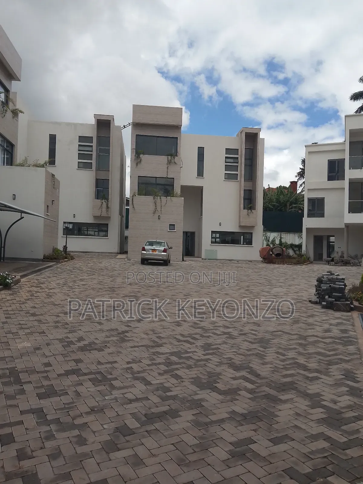 5bdrm Townhouse / Terrace in Elmoro Gardens, Lavington for rent in Lavington