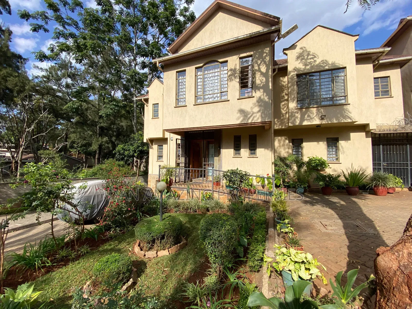 4bdrm Townhouse/Terrace in Westland Plus Dsq, Raphta Road Area for sale in Raphta Road Area