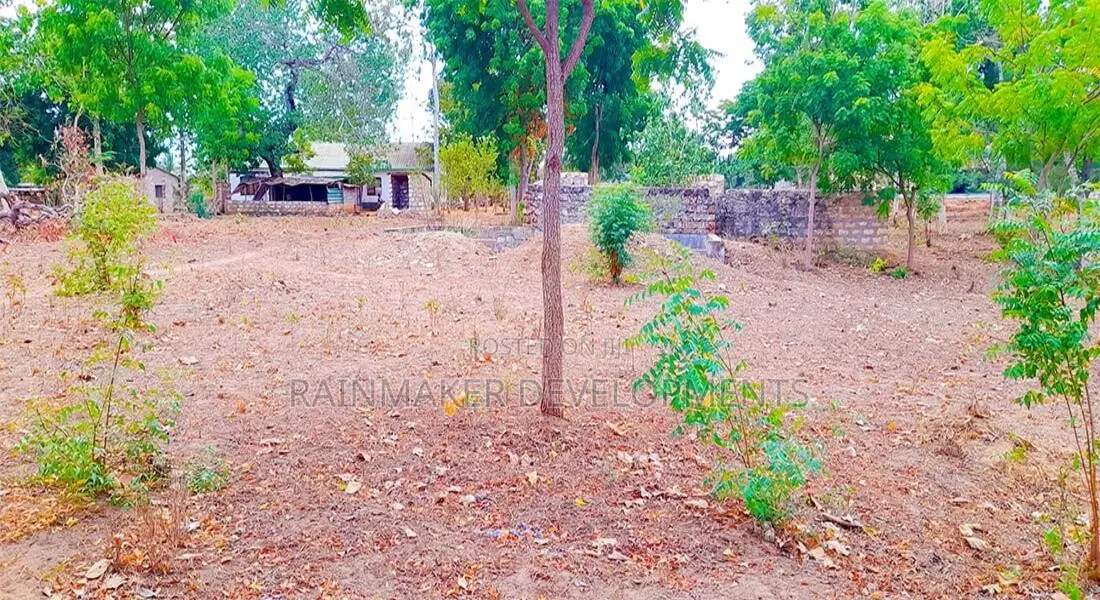 4.3 Acres Highway Frontage Plot For Sale – Mavueni in Sokoni