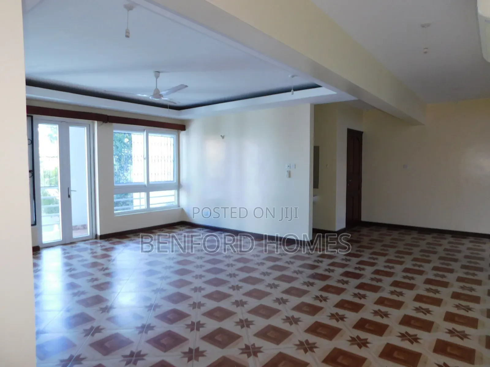 3bdrm Apartment in Nyali City Mall for rent in Nyali Mkomani