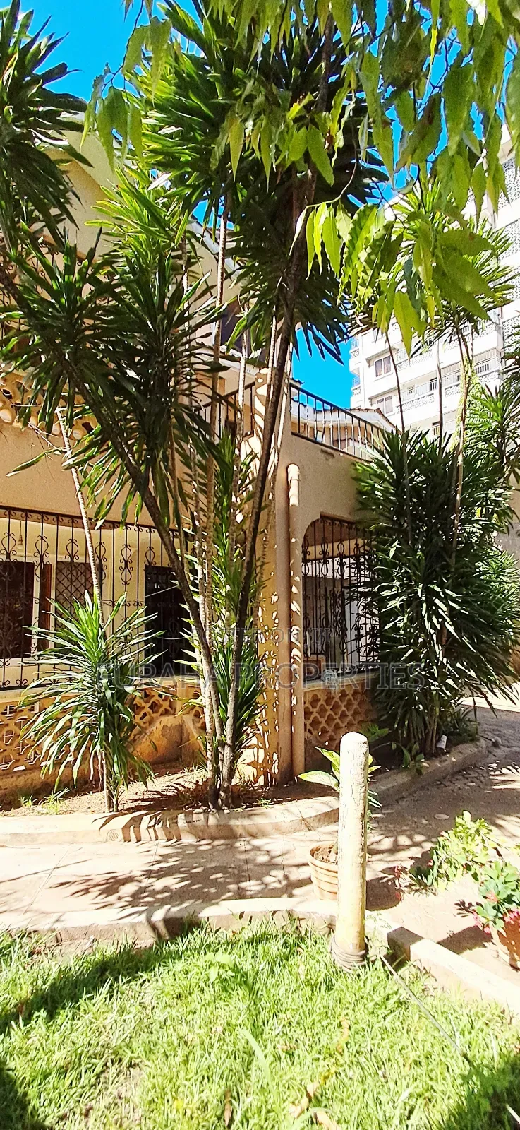 5bdrm Mansion in Nyali for sale in Nyali Mkomani