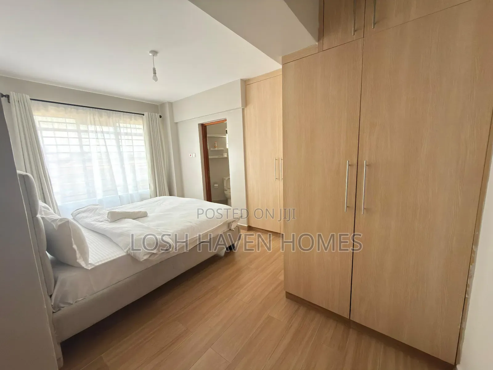 Modern 2 Bedroom Airbnb Roysambu TRM Secure Parking,Wifi in Roysambu