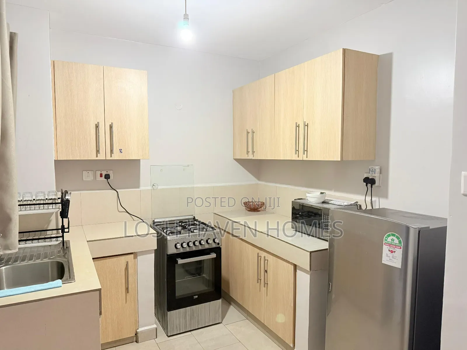 Modern 2 Bedroom Airbnb Roysambu TRM Secure Parking,Wifi in Roysambu