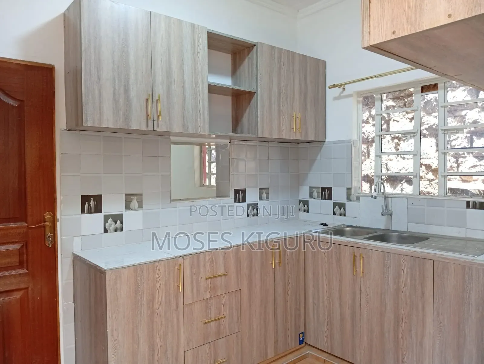 3bdrm Bungalow in Kenyatta Road for rent in Kenyatta Road / Theta 