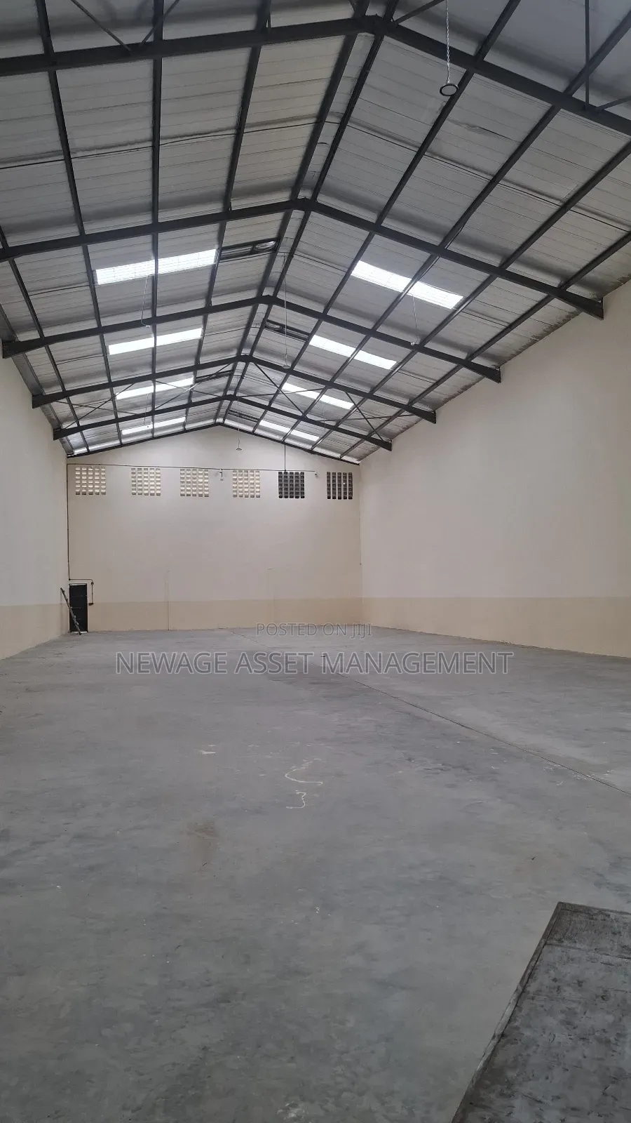 Godowns to Let Along Mombasa Road With a Racking System in Mombasa Road