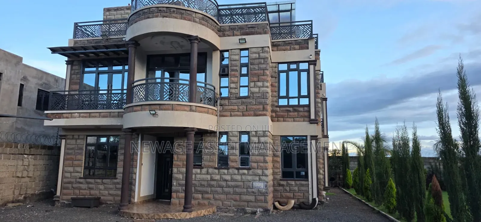 6bdrm Mansion in Katani for sale in Katani