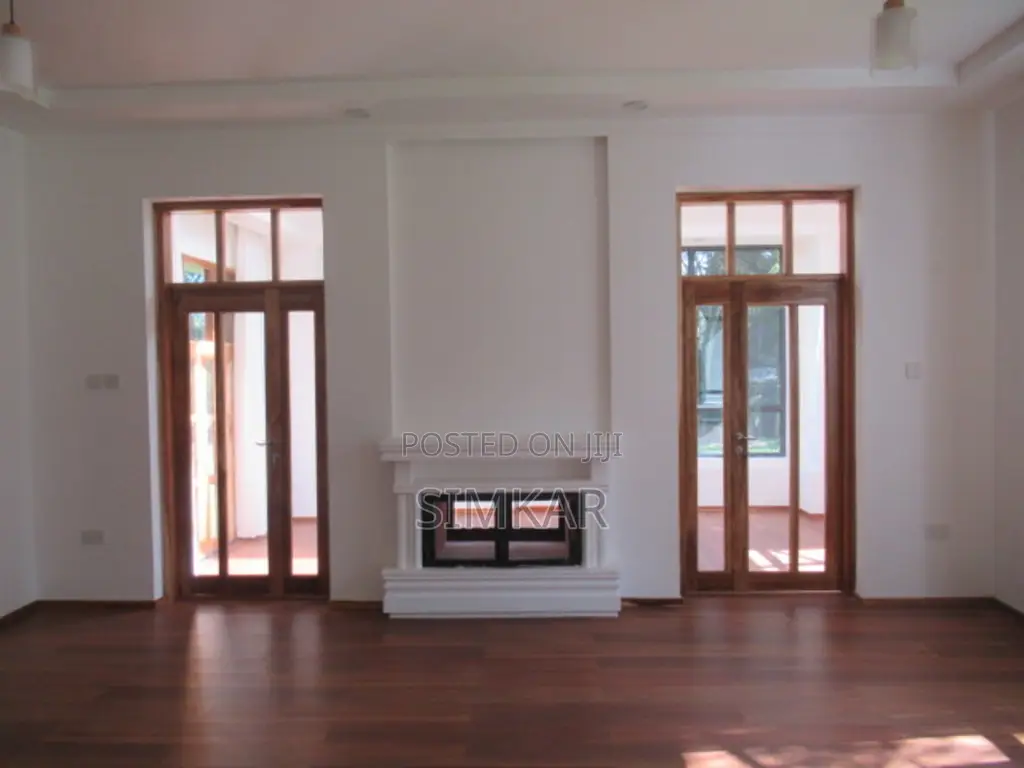 8bdrm House in Karen, Hardy for sale in Hardy