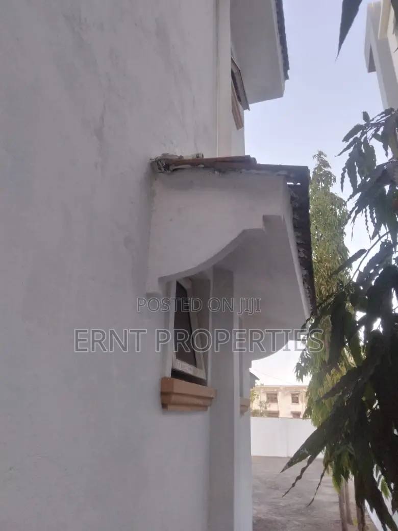 5bdrm Maisonette in Nyali for sale in Nyali