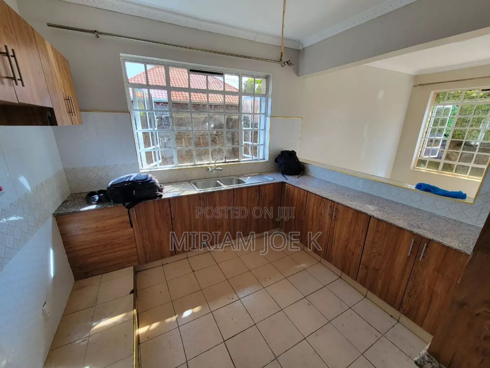 3bdrm Bungalow in Kenyatta Road for rent in Kenyatta Road / Theta 
