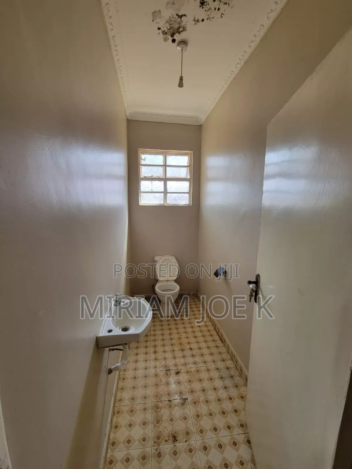 3bdrm Bungalow in Kenyatta Road for rent in Kenyatta Road / Theta 