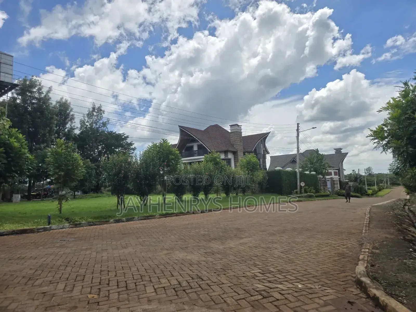 1/4 Acre Plot for Sale Along Kiambu Rd at KSHS 28,000,000 in Thindigua/Kasarini
