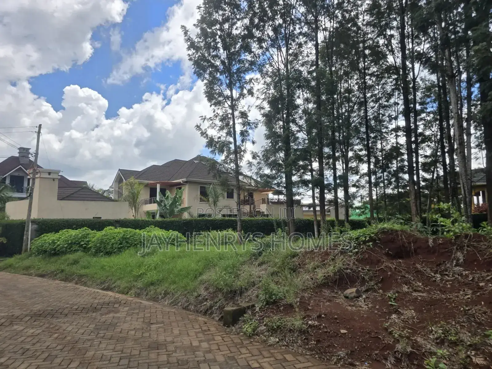 1/4 Acre Plot for Sale Along Kiambu Rd at KSHS 28,000,000 in Thindigua/Kasarini