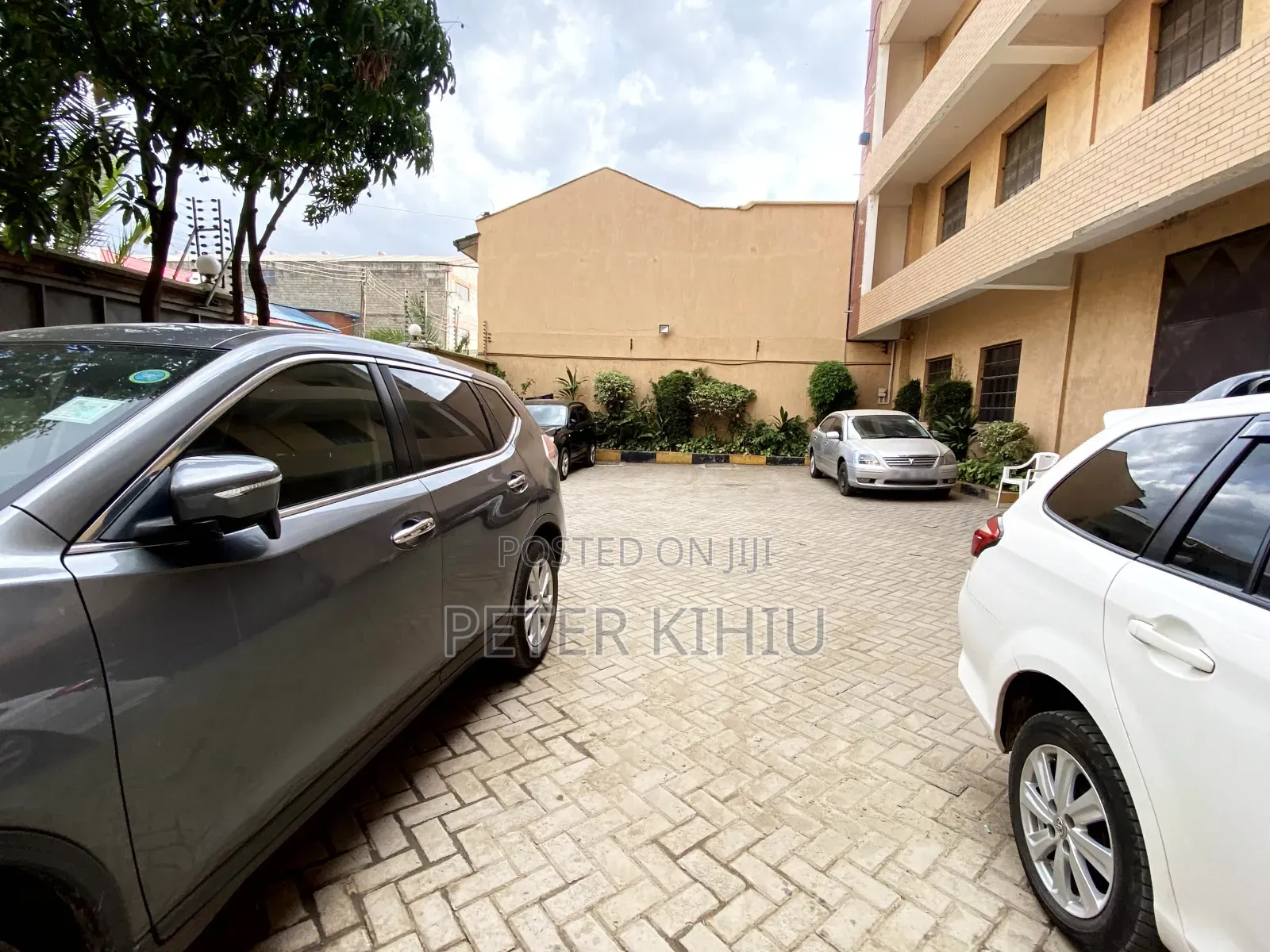 Godown to Let 2750sqft Off Road a Industrial Area in Industrial Area (Nairobi)