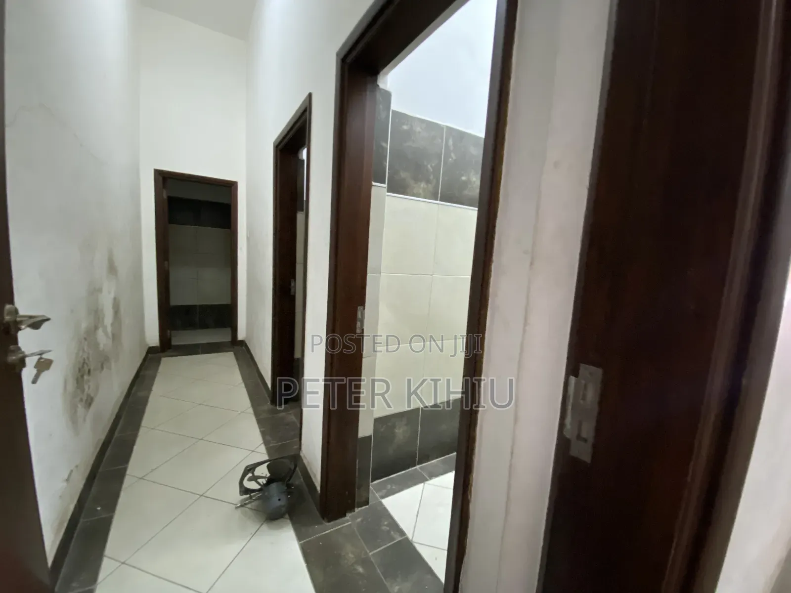 Godown to Let 2750sqft Off Road a Industrial Area in Industrial Area (Nairobi)