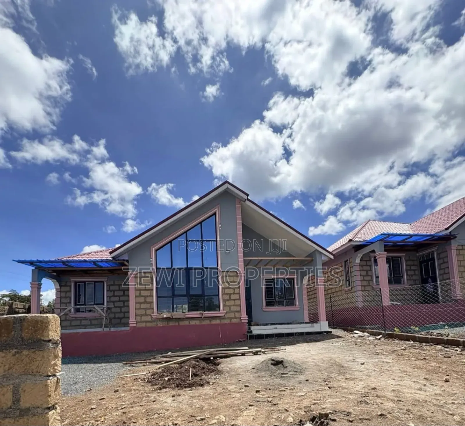 3bdrm Bungalow in Oluulua for sale in Oluulua