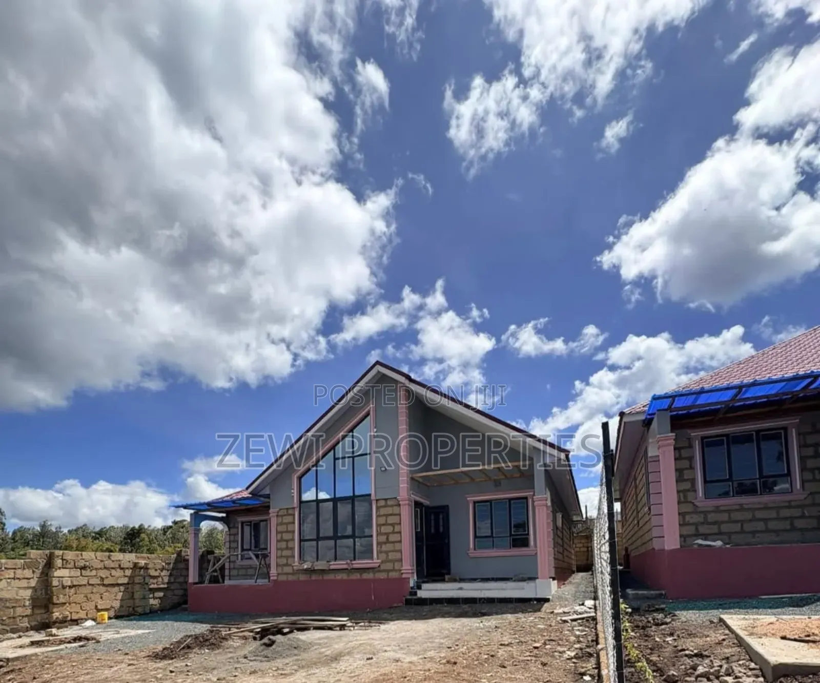 3bdrm Bungalow in Oluulua for sale in Oluulua