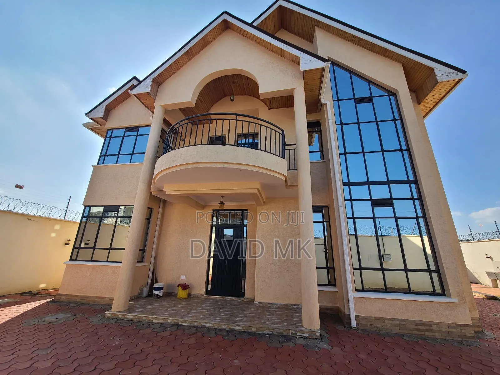 4bdrm Maisonette in Kamakis for sale in Kamakis