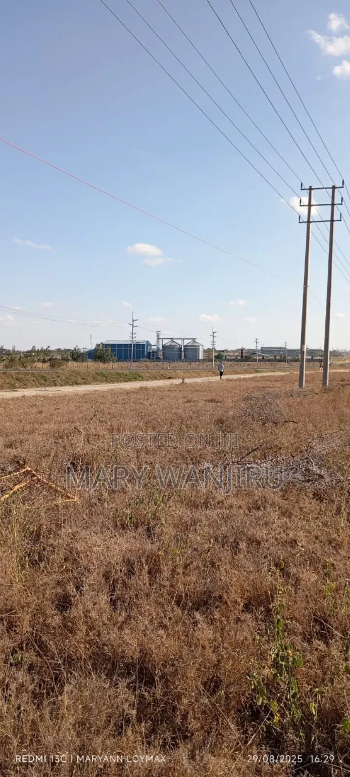 50/100 Plot Available for Sale in Kisaju