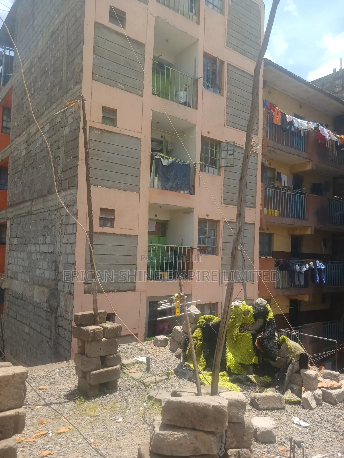 Flat House for Sale in Baba Ndogo in Baba Dogo