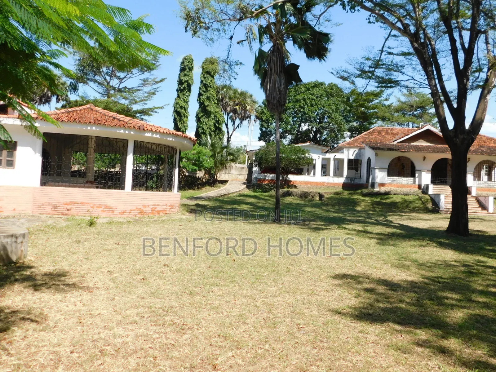 4bdrm Bungalow in Nyali Mombasa for sale in Nyali Mkomani