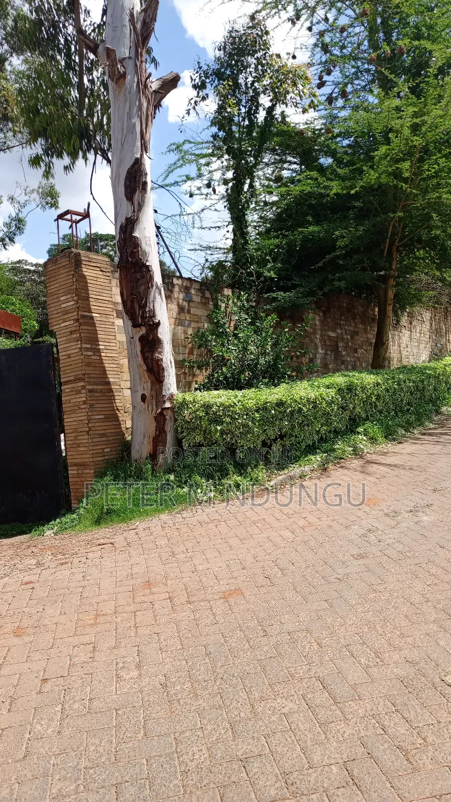 Kiambu Road- 100*100 for Rent Ideal for Showroom, Parking, Car Yard in Ridgeways