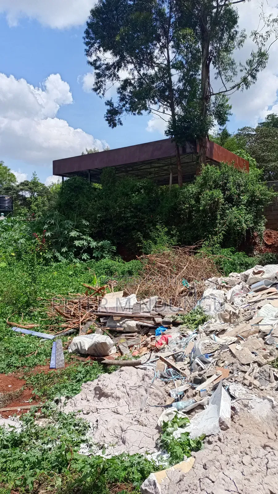 Kiambu Road- 100*100 for Rent Ideal for Showroom, Parking, Car Yard in Ridgeways