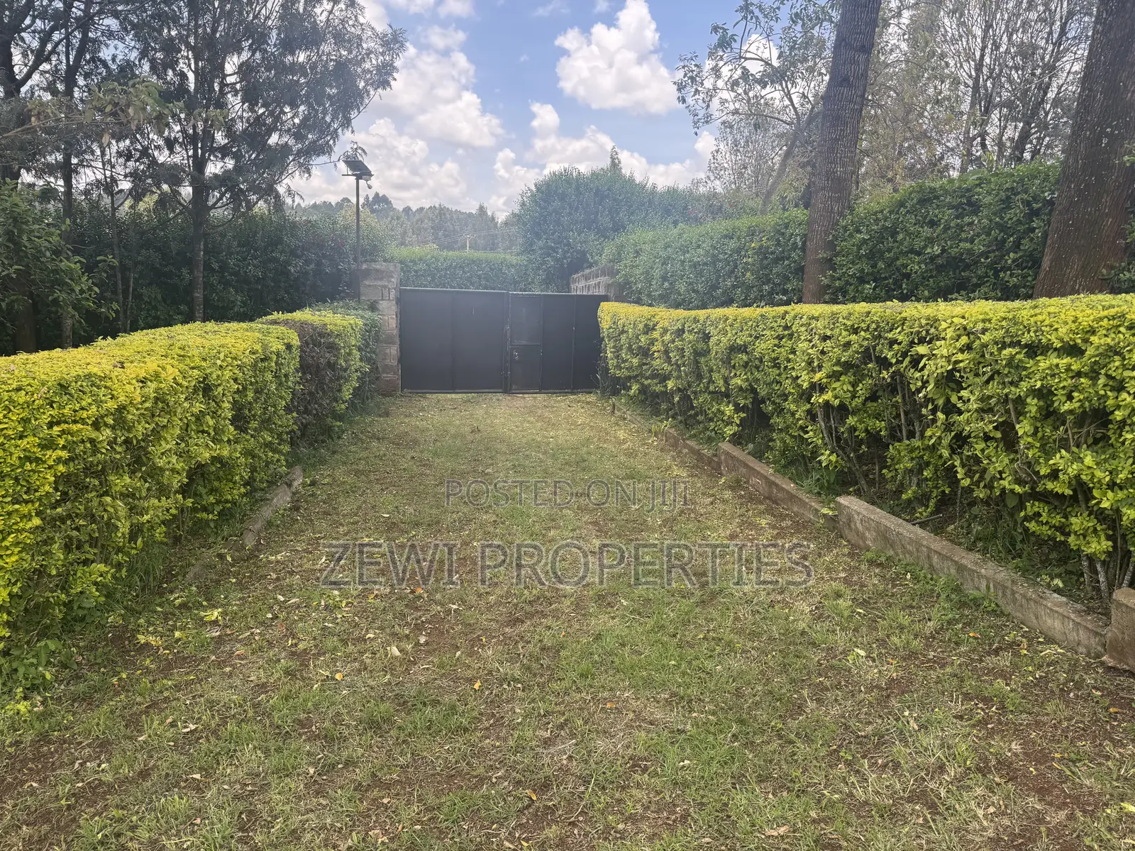 3bdrm Bungalow in Maasai Road, Matasia for sale in Matasia